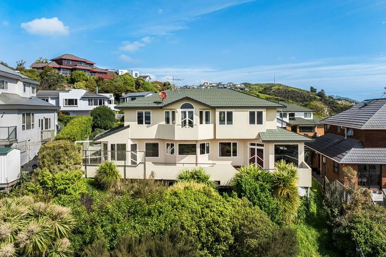 Photo of property in 35 Halladale Road, Papakowhai, Porirua, 5024