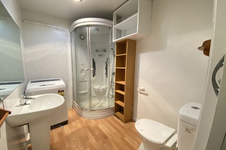 Photo of property in 64 Manuka Road, Glenfield, Auckland, 0629