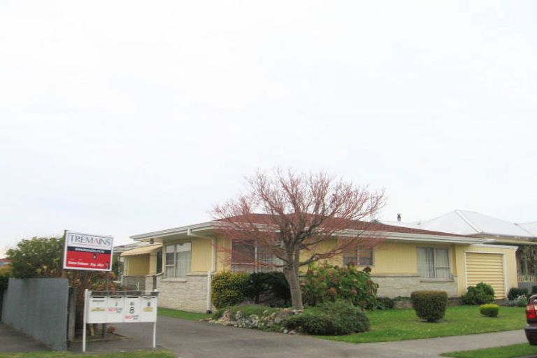 Photo of property in 4/8 Peddie Street, Taradale, Napier, 4112