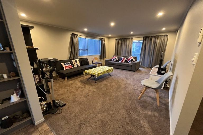 Photo of property in 1/7 Bathurst Street, Silverstream, Upper Hutt, 5019