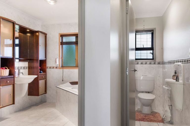 Photo of property in 176b Heta Road, Highlands Park, New Plymouth, 4312