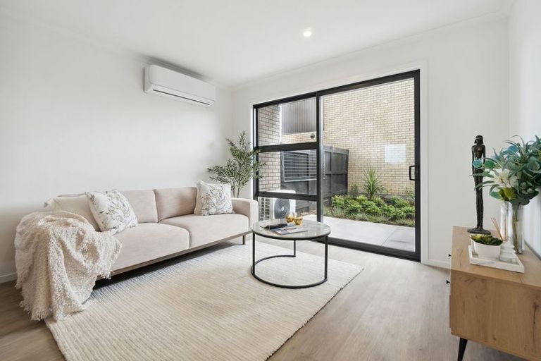 Photo of property in 104 Te Tihi Street, Wiri, 2104