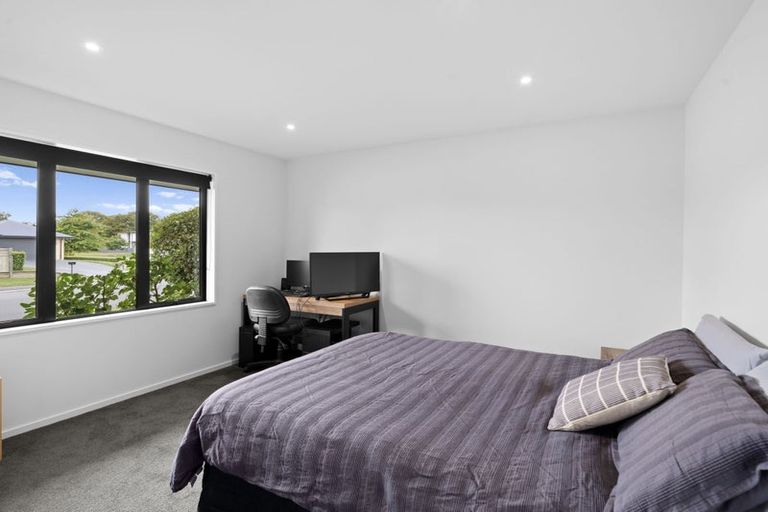 Photo of property in 2 Westburn Place, Prebbleton, 7604