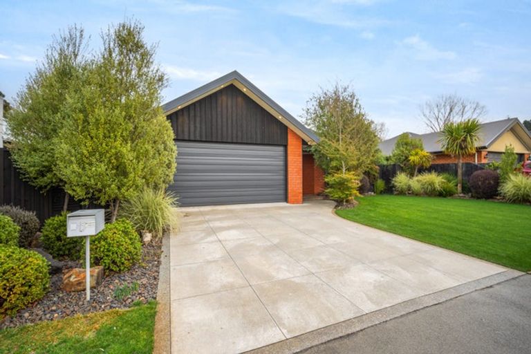 Photo of property in 15 Strathmore Gardens, Burwood, Christchurch, 8061