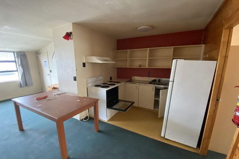 Photo of property in Te Awhina Apartments, 23/22u Sussex Street, Mount Cook, Wellington, 6021