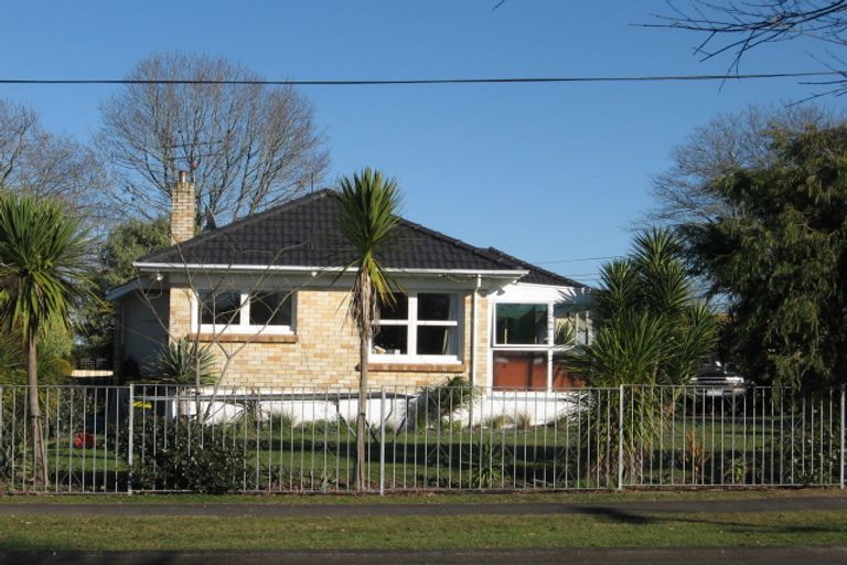 Photo of property in 1/15a Laurie Avenue, Papakura, 2110