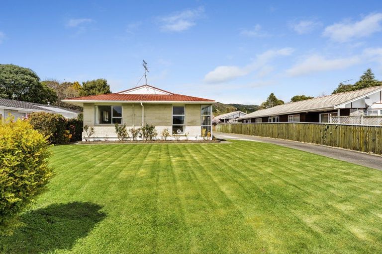 Photo of property in 22a Rata Street, Waikanae, 5036