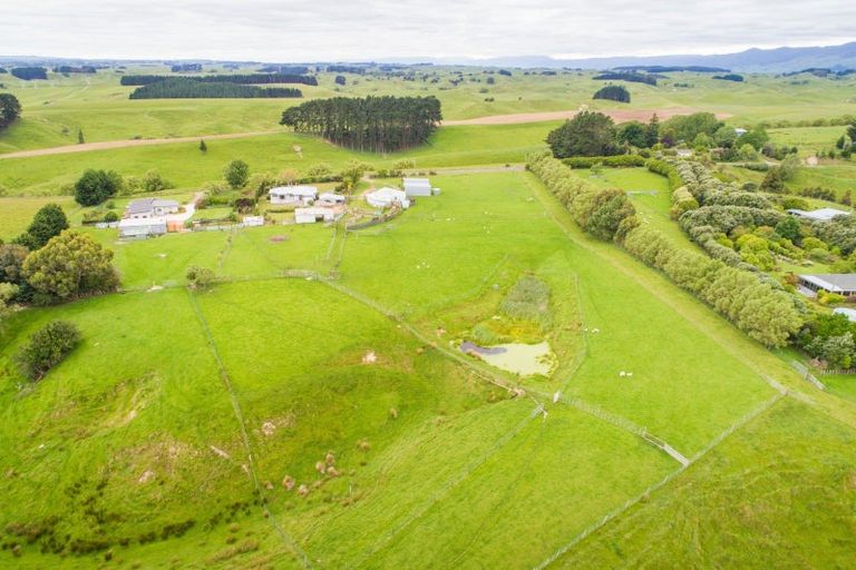 Photo of property in 828 Colyton Road, Bunnythorpe, Feilding, 4775