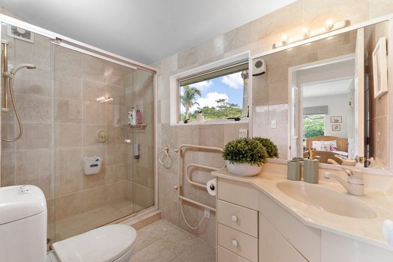Photo of property in 35 Cloverfields Drive, Waimauku, 0812