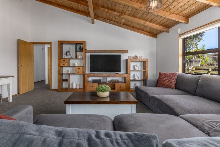 Photo of property in 41 James Cook Drive, Whitby, Porirua, 5024