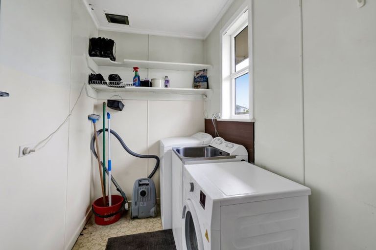 Photo of property in 5 Watene Crescent, Waitara, 4320