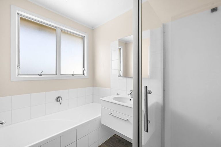 Photo of property in 18 Oakfield Crescent, Pukete, Hamilton, 3200