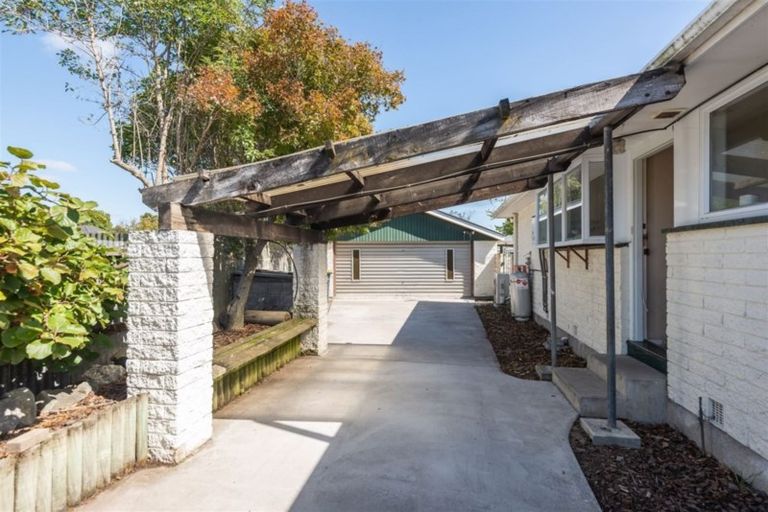 Photo of property in 64 Gainsborough Street, Hoon Hay, Christchurch, 8025