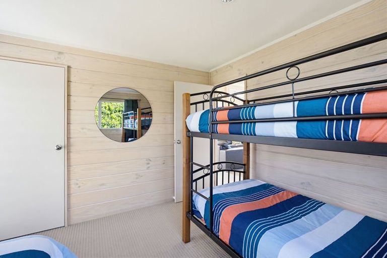 Photo of property in 42 Carina Way, Whitianga, 3510