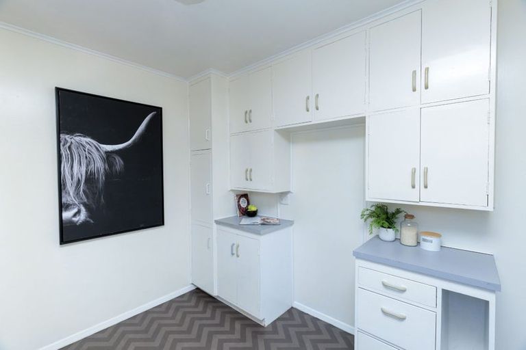 Photo of property in 2f1 Takatimu Way, Johnsonville, Wellington, 6037