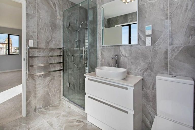 Photo of property in 21 Camp X Place, Whenuapai, Auckland, 0618