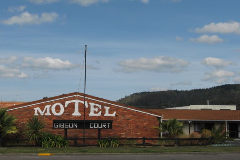 Photo of property in 10 Gibson Street, Fenton Park, Rotorua, 3010