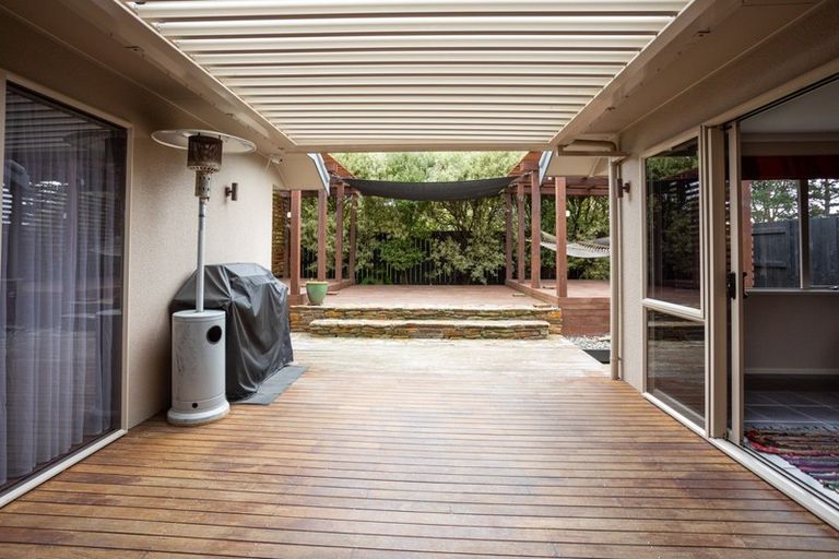 Photo of property in 7 Rothesay Place, Highbury, Palmerston North, 4412