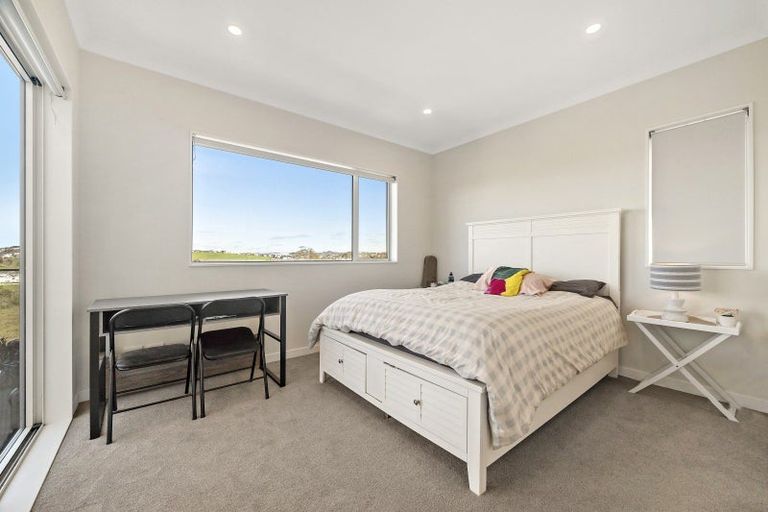 Photo of property in 30 Cassidy Drive, Orewa, 0931