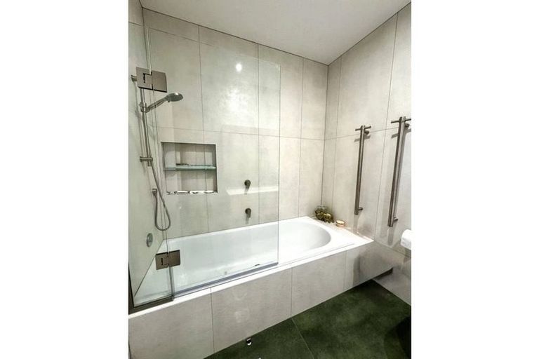 Photo of property in Stadium Garden Flats, 507/107 Thorndon Quay, Pipitea, Wellington, 6011