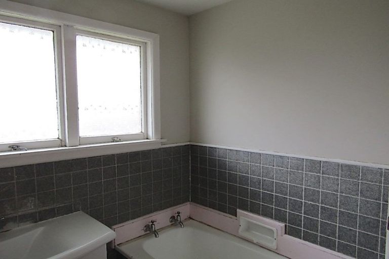 Photo of property in 33 De Havilland Street, Hornby, Christchurch, 8042