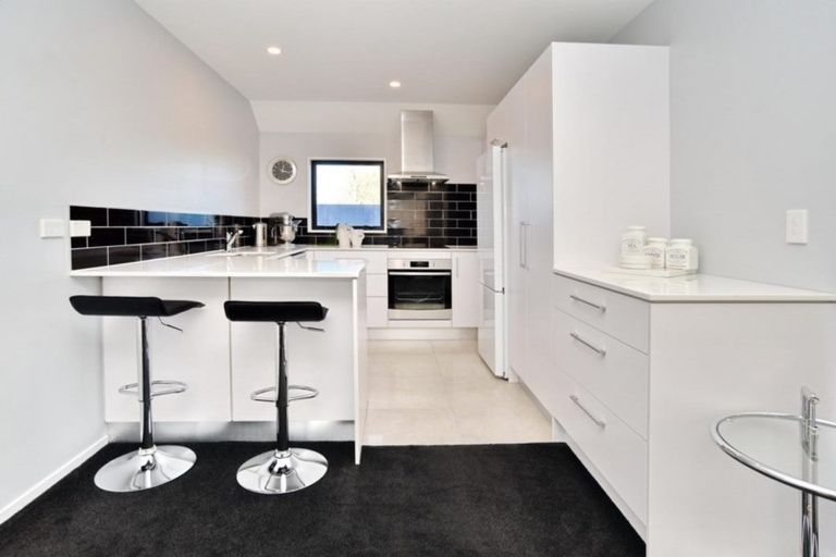 Photo of property in 2/107 Canon Street, Edgeware, Christchurch, 8013