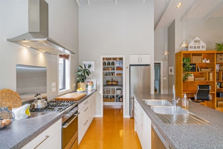 Photo of property in 13 Heritage Close, Whitianga, 3510