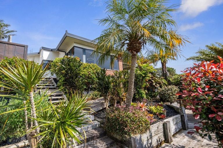 Photo of property in 19 Plateau Heights, Mount Maunganui, 3116