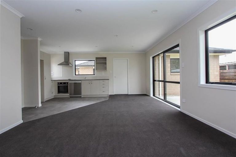 Photo of property in 9u3 Heath Street, Saint Andrews, Hamilton, 3200