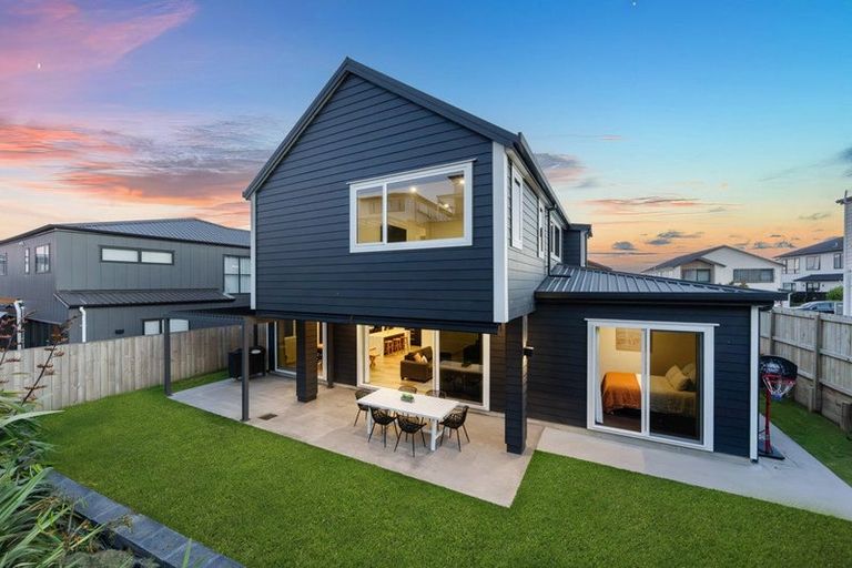 Photo of property in 10 Hopetea Street, Long Bay, Auckland, 0630