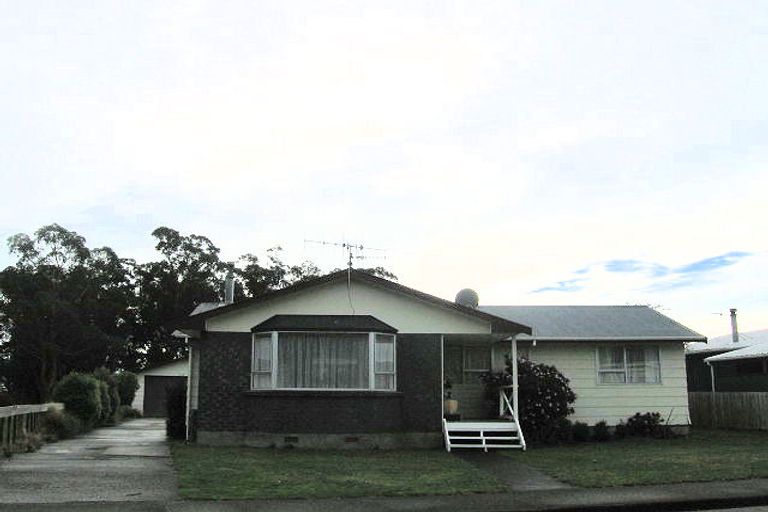 Photo of property in 7 Makarini Street, Paraparaumu, 5032