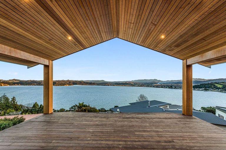 Photo of property in 4 Harbour Lights Terrace, Whitianga, 3592