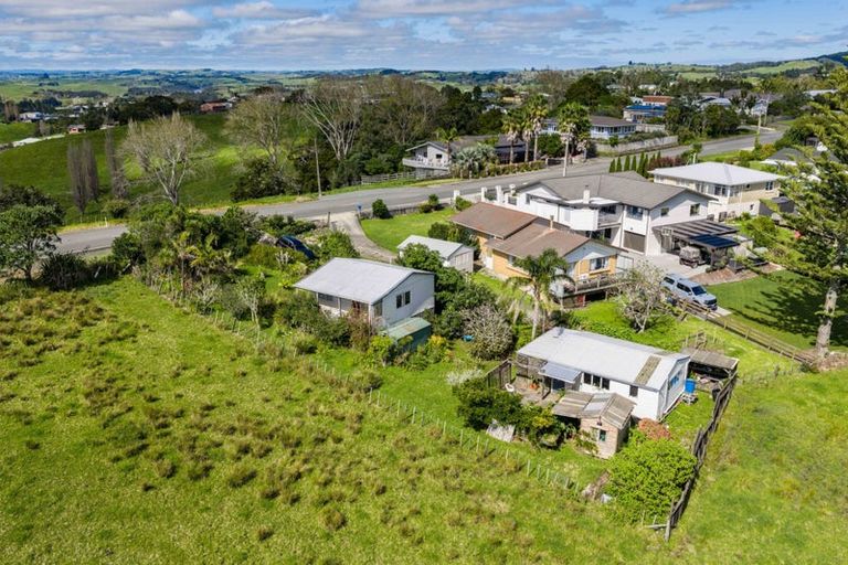 Photo of property in 64 Gorge Road, Maungaturoto, 0520
