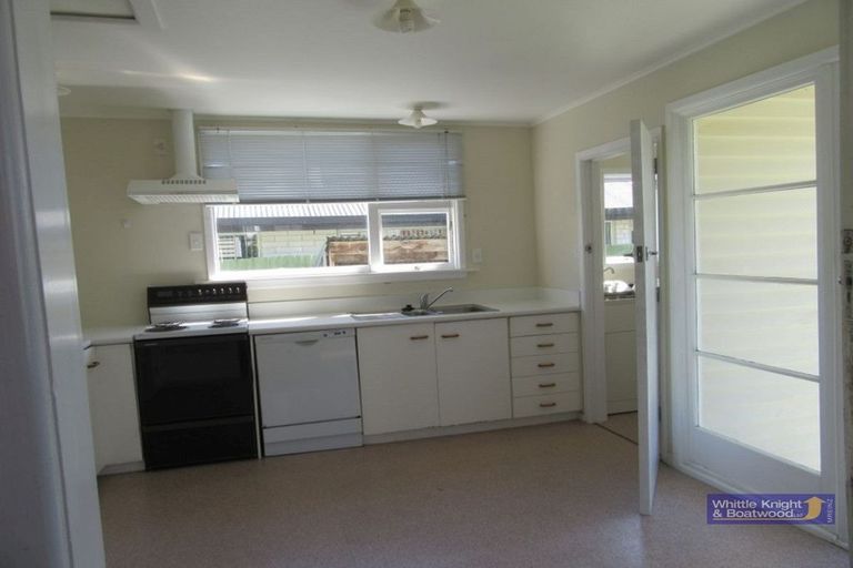 Photo of property in 76 Elizabeth Street, Riccarton, Christchurch, 8041