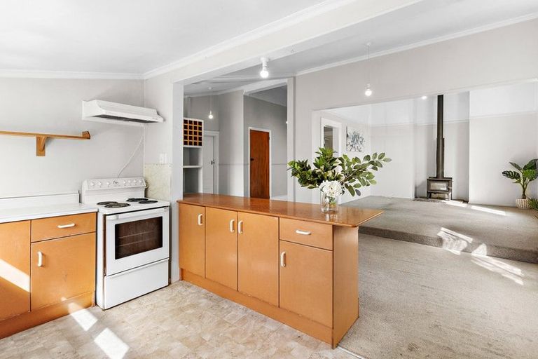 Photo of property in 84 Lincoln Road, Masterton, 5810