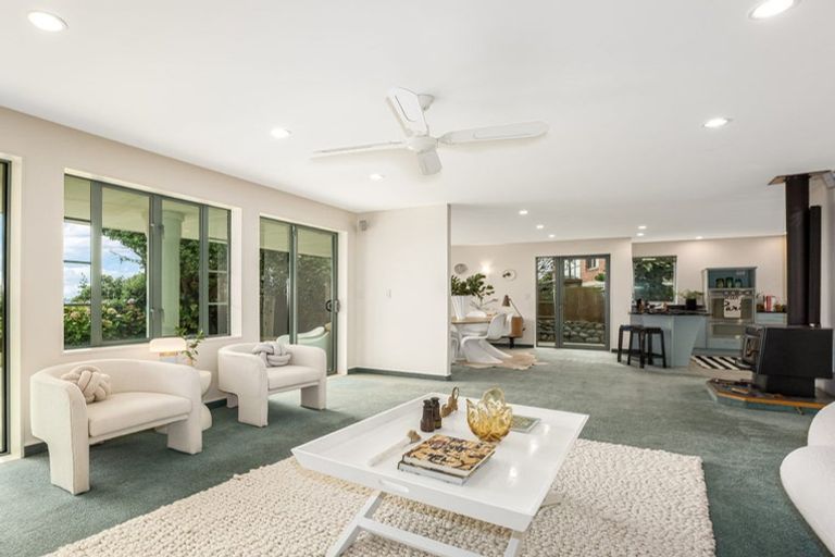 Photo of property in 69 Field Way, Waikanae Beach, Waikanae, 5036
