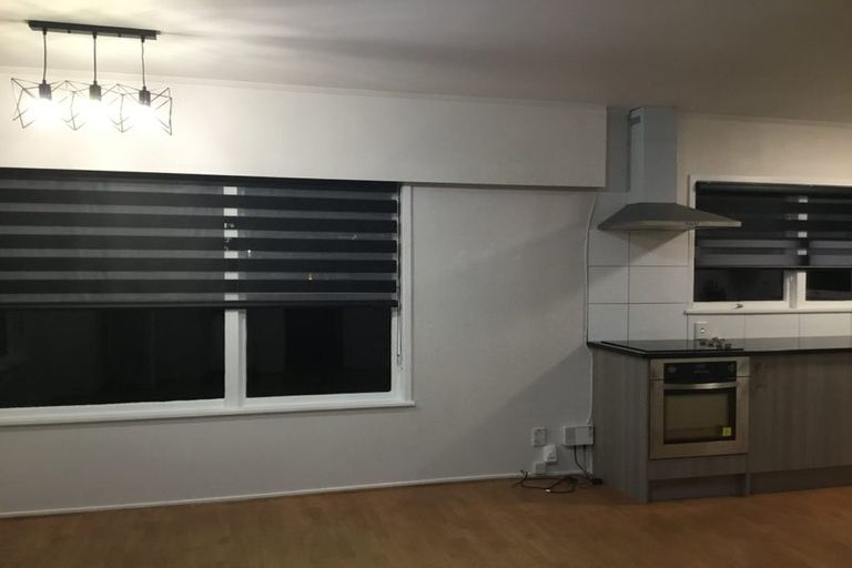 Photo of property in 2/101 Hillside Road, Glenfield, Auckland, 0627