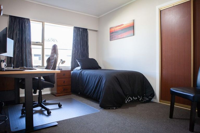 Photo of property in 54 Bayly Street, Waitara, 4320