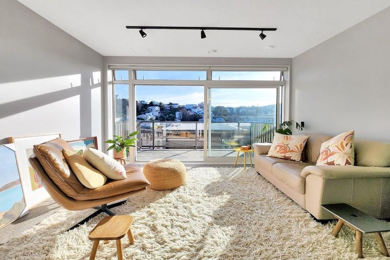 Photo of property in Vedado Apartments, 405/41 Hopper Street, Mount Cook, Wellington, 6011