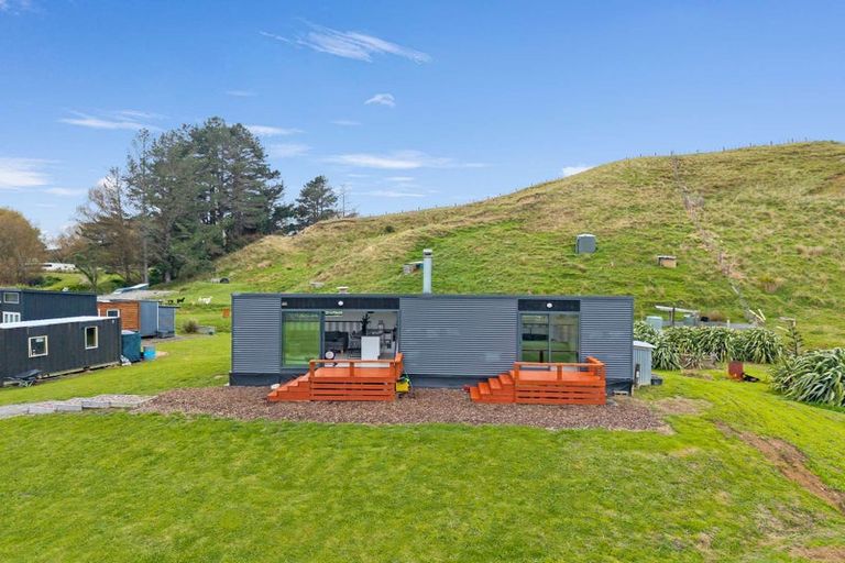 Photo of property in 138 Kaiaua Road, Tolaga Bay, 4077
