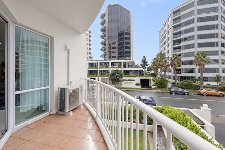 Photo of property in 10/12 Maunganui Road, Mount Maunganui, 3116