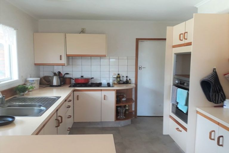 Photo of property in 12 Norfolk Rise, Waiuku, 2123