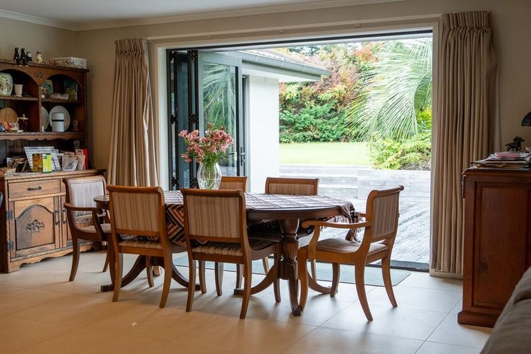Photo of property in 4 Kotare Heights, Kerikeri, 0230