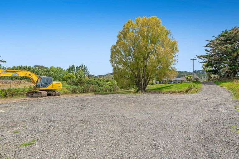 Photo of property in 411 Pine Valley Road, Dairy Flat, Silverdale, 0992