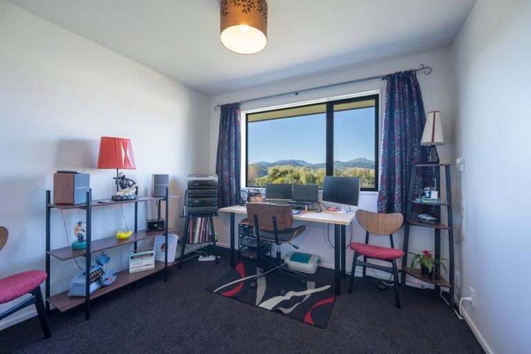 Photo of property in 4 Moneymore Place, Wakefield, 7095