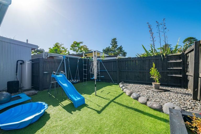 Photo of property in 176 Henderson Valley Road, Henderson, Auckland, 0612