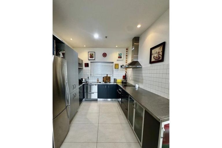 Photo of property in Stadium Garden Flats, 507/107 Thorndon Quay, Pipitea, Wellington, 6011