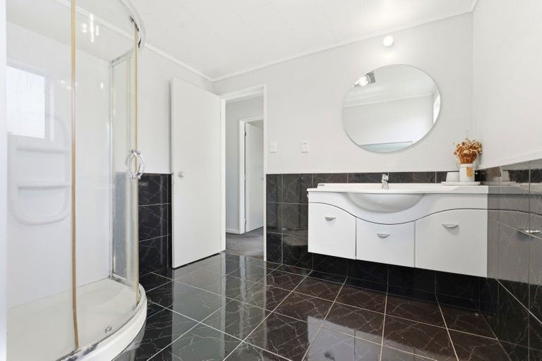 Photo of property in 8 Ash Place, Aramoho, Whanganui, 4500
