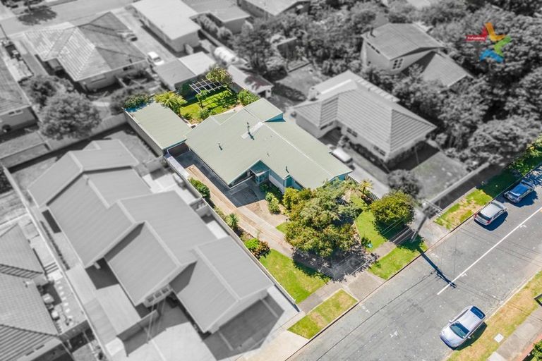 Photo of property in 27 Holyoake Crescent, Avalon, Lower Hutt, 5011