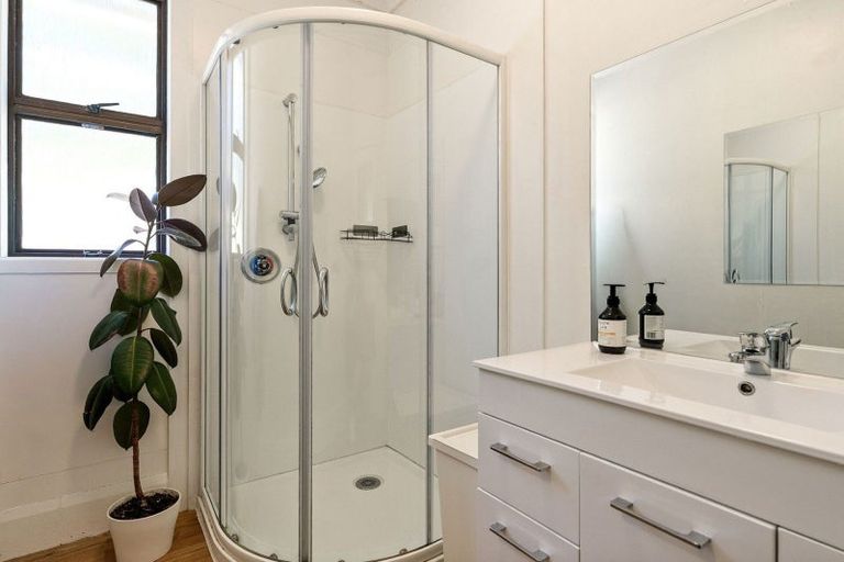 Photo of property in 106 Volga Street, Island Bay, Wellington, 6023
